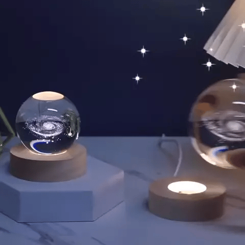 LED SPHERE – NIGHT LIGHT FOR A COSMIC ATMOSPHERE