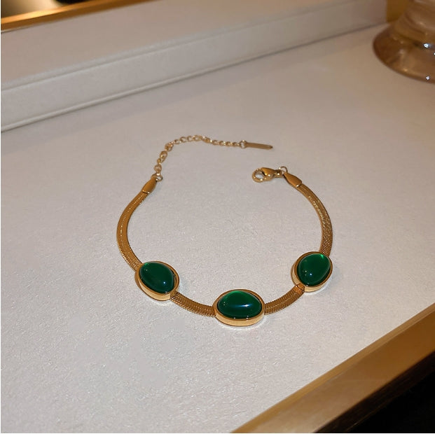 Emerald necklace bracelet