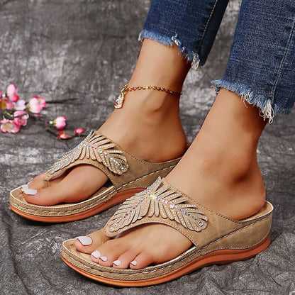 🔥2024 Women Casual Sandals, Crystal Rome Fashion Clip Toe Slippers