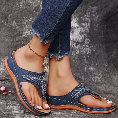 🔥2024 Women Casual Sandals, Crystal Rome Fashion Clip Toe Slippers